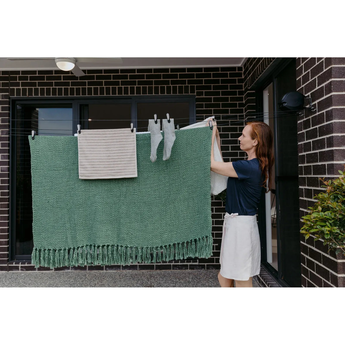 Hills Double Retractable Clothesline
