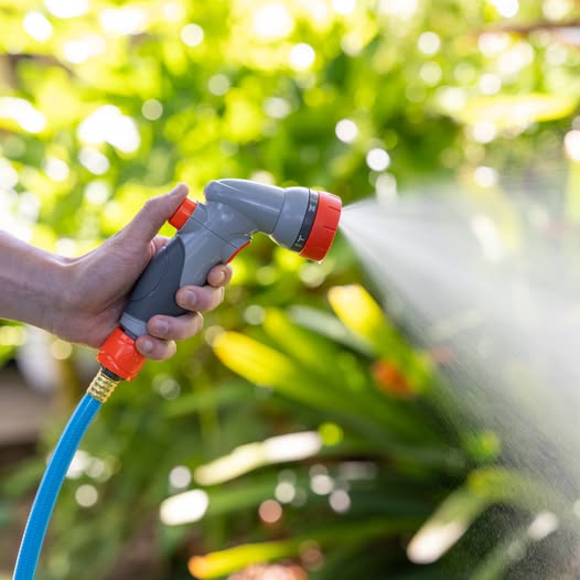 Pope Smart Button Hand Spray Gun for Garden Hose - - South East Clearance Centre